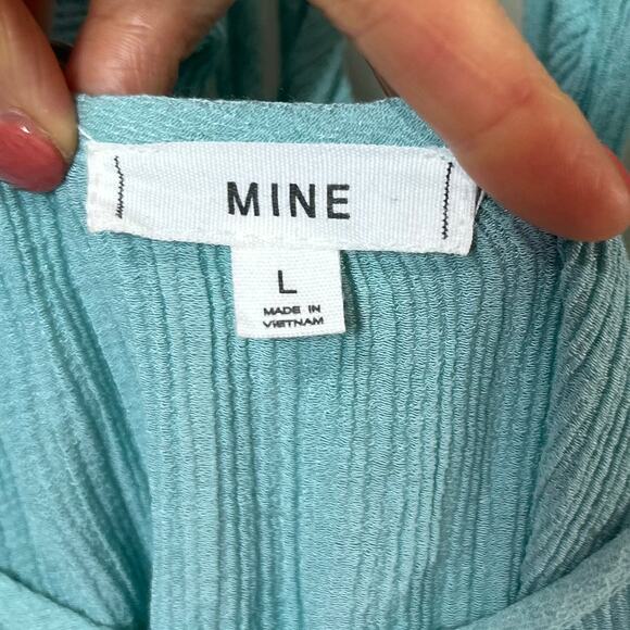 MINE Blue Gauzy Sleeveless Shirt Size L Back Tie - Picture 4 of 8